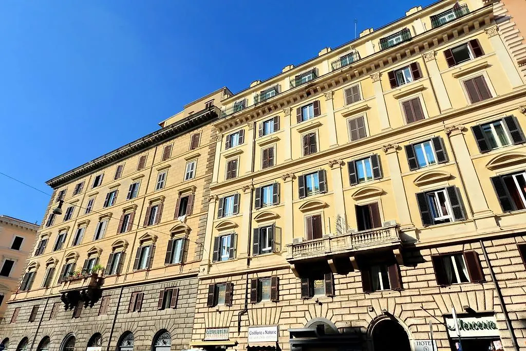 Cozy Apartment Fabia 300 Mt From Colosseum Ιταλία